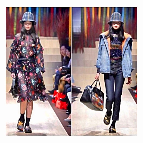 NIB Vivienne Tam + CROCS Gold Chain Stud Shoes - Picture 7 of 7